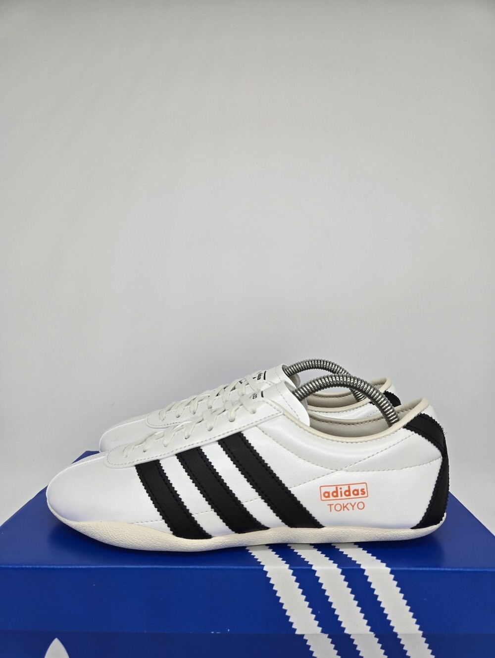 adidas Women's Tokyo IH6609 Zero Metalic Black Off White Shoes Size 6.5